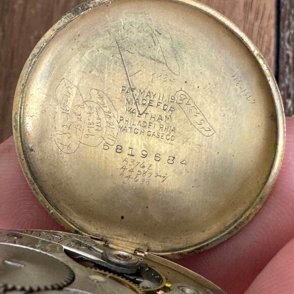Antique Early American Waltham patent May 11, 1915 Gold Automatic Pocket Watch - Picture 9 of 12